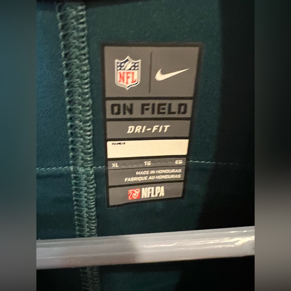 Carson Wentz Philadelphia Eagles 🦅 jersey - Picture 4 of 11